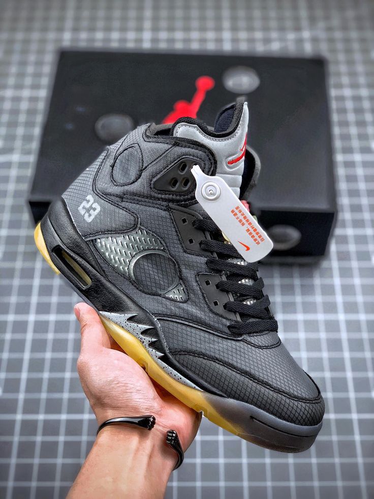 Off-White x Jordan 5